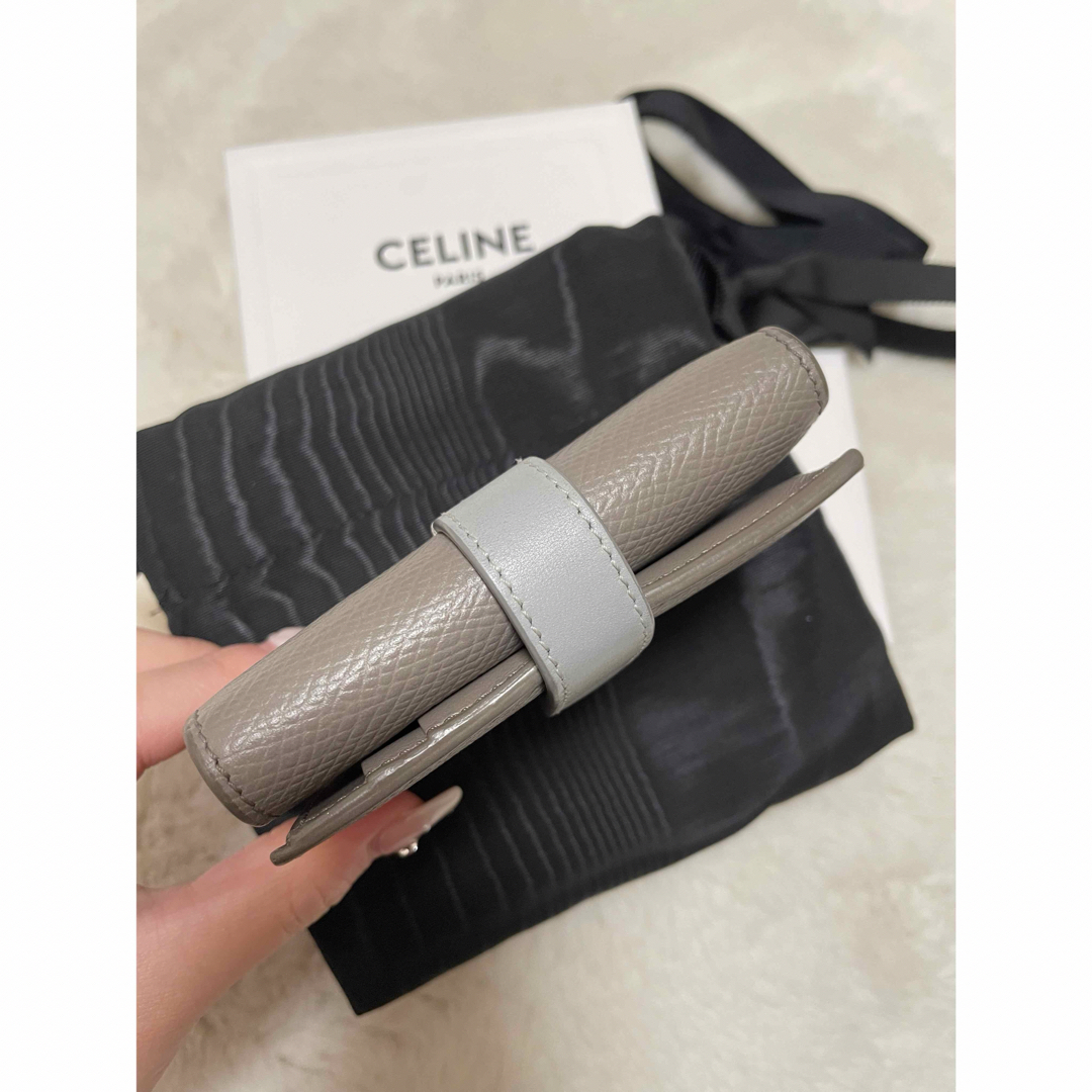 celine(セリーヌ)の美品　セリーヌ　ストラップウォレット　Celine 三つ折り財布　ミニウォレット レディースのファッション小物(財布)の商品写真