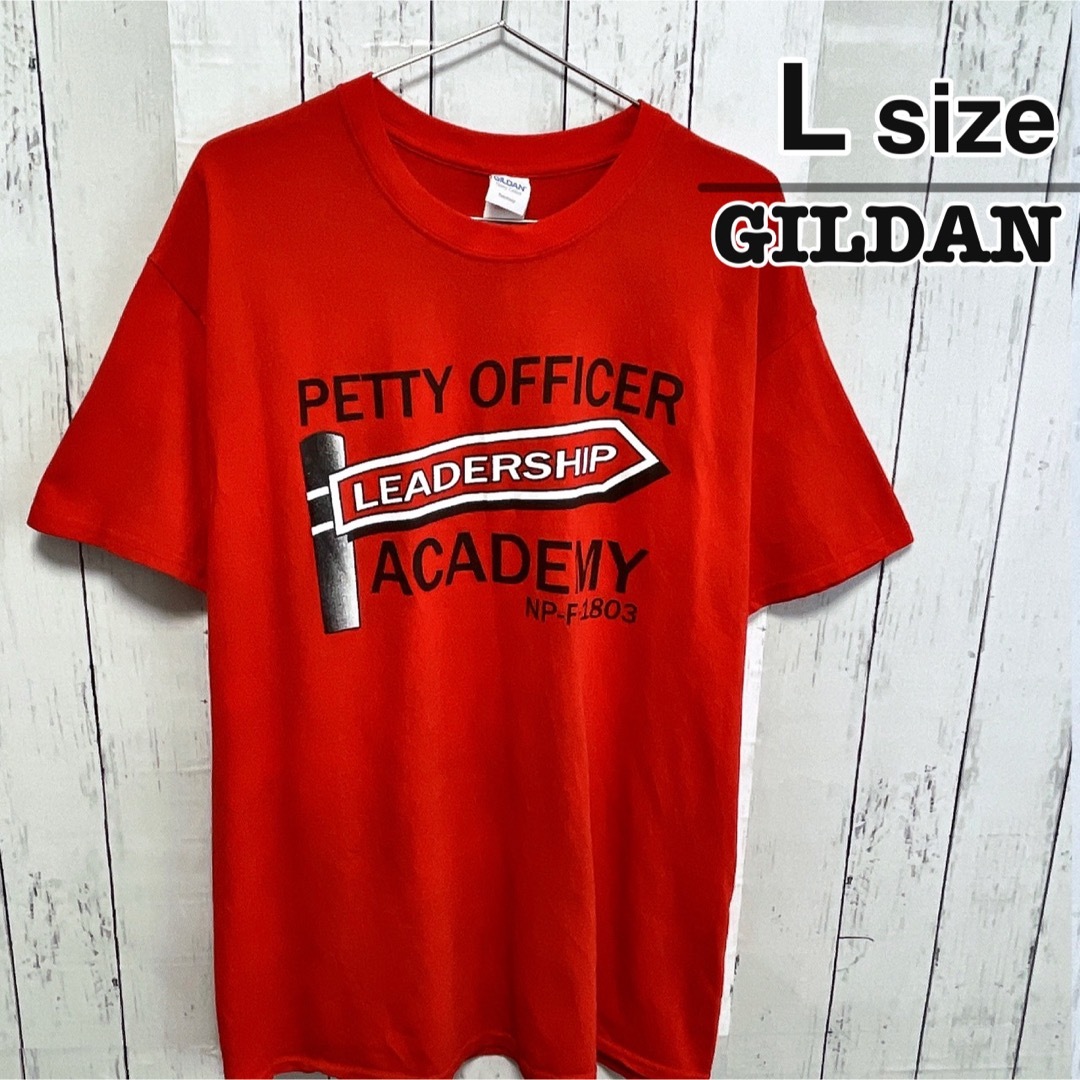 GILDAN(ギルタン)のUSA古着　GILDAN　Tシャツ　L　レッド　プリント　スクールロゴ　コットン メンズのトップス(Tシャツ/カットソー(半袖/袖なし))の商品写真