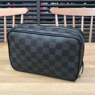 ルイヴィトン(LOUIS VUITTON)の美品 ルイヴィトン 現行 ダミエグラフィット トゥルーストワレPM ポーチ(セカンドバッグ/クラッチバッグ)