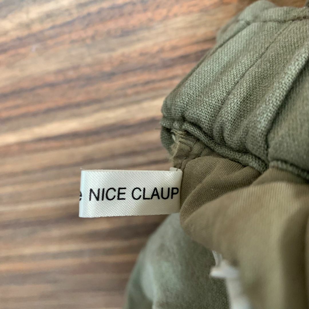 NICE CLAUP(ナイスクラップ)のコンティニュードナイスクラップ ズボン パンツ S相当 緑 グリーン 裾広 レディースのパンツ(カジュアルパンツ)の商品写真