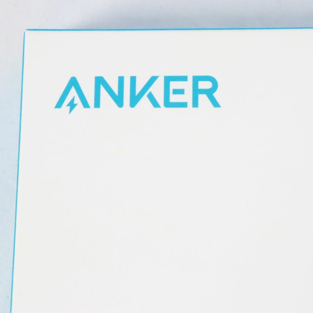 Anker(アンカー)のAnker　アンカー　モバイルバッテリー　黒 スマホ/家電/カメラのスマートフォン/携帯電話(バッテリー/充電器)の商品写真