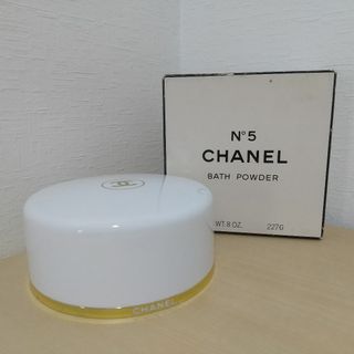 シャネル(CHANEL)のシャネル No5  バスパウダー  227g   ボディパウダー    (ボディパウダー)