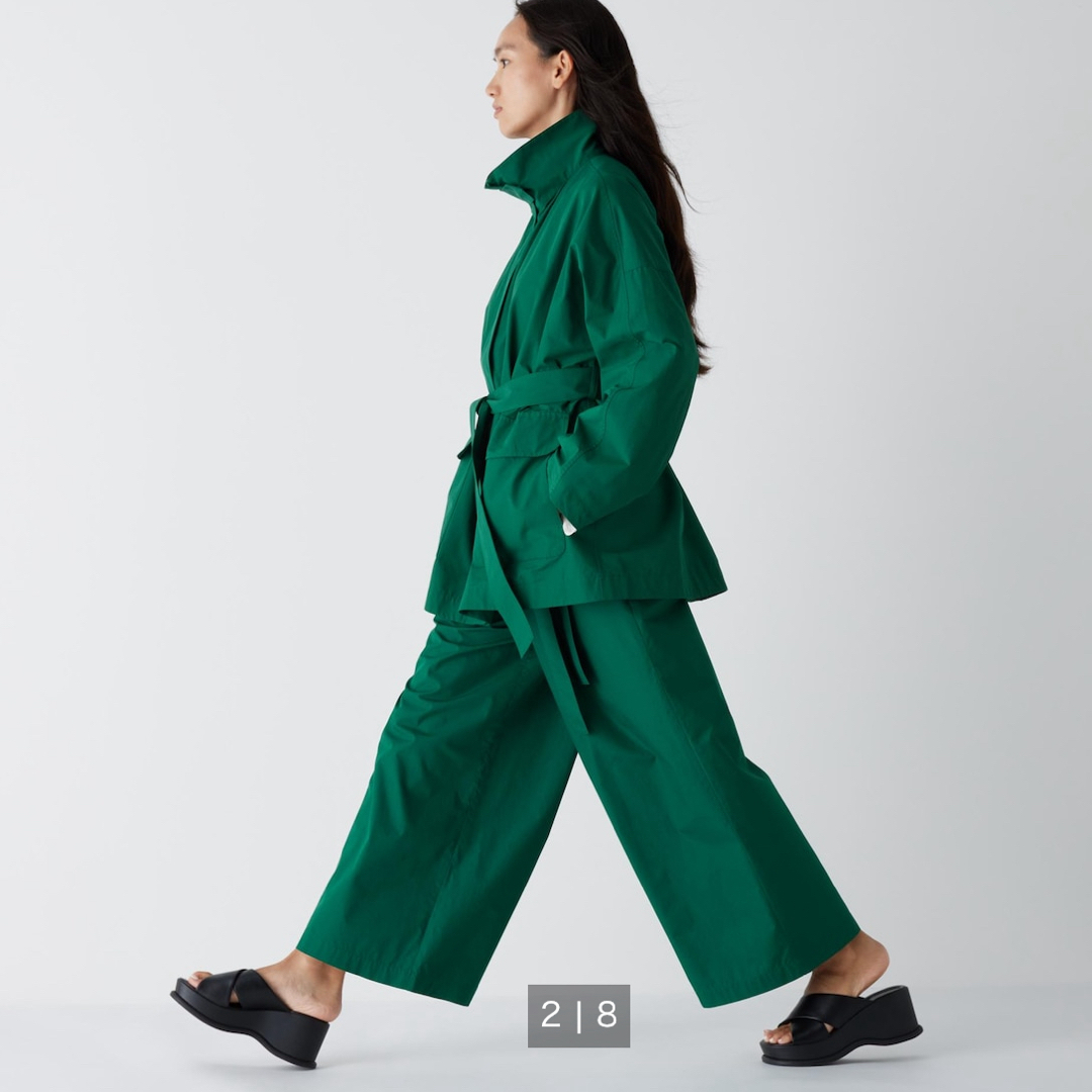 UNIQLO(ユニクロ)のUNIQLO C ベルテッドアンクルワイドパンツ レディースのパンツ(カジュアルパンツ)の商品写真