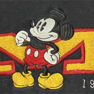 ディズニー(Disney)のディズニー【スウェット/トレーナー】ミッキー刺繍　 海外M シンガポール(スウェット)