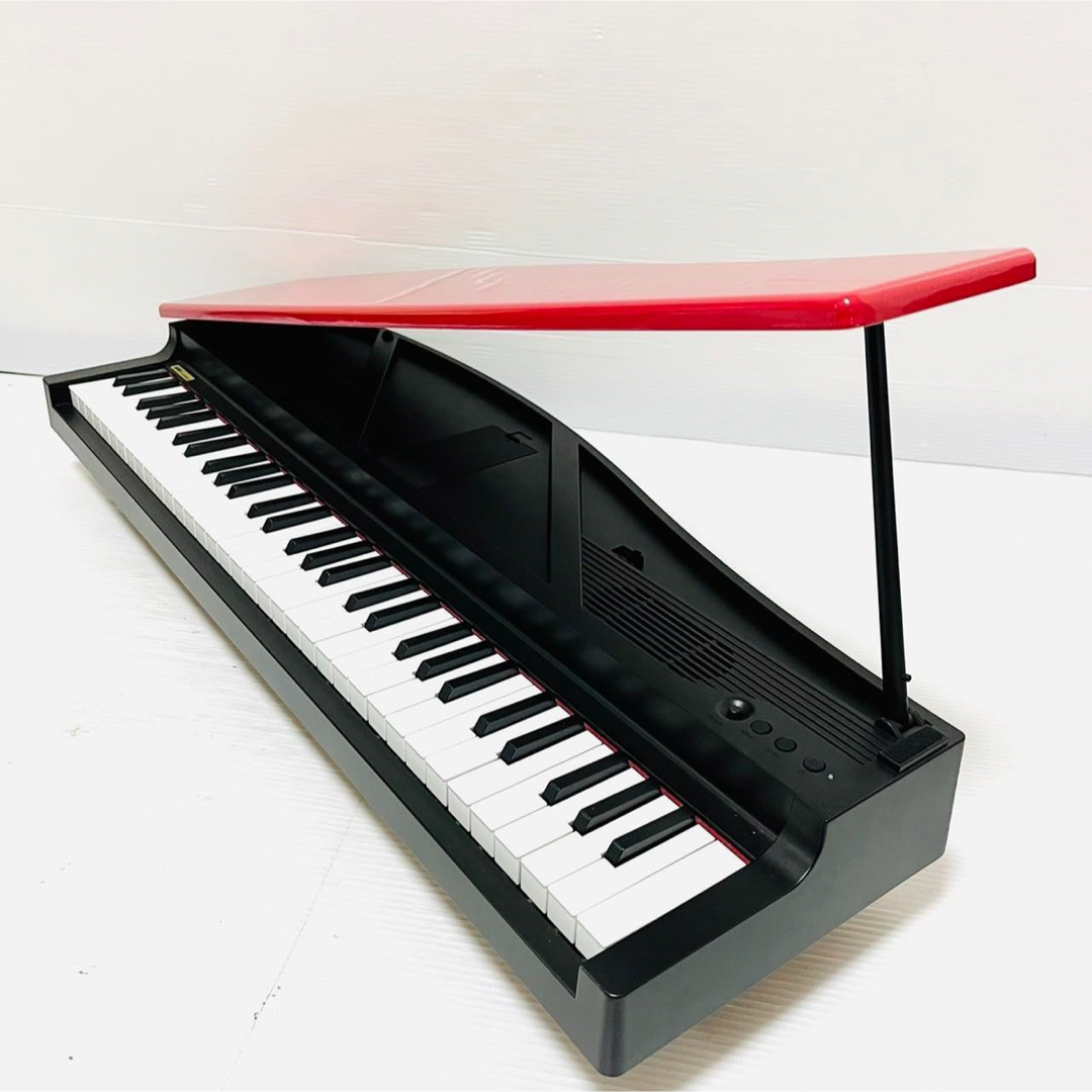KORG(コルグ)のKORG MICROPIANO マイクロピアノ ミニ鍵盤61鍵 レッド 楽器の鍵盤楽器(電子ピアノ)の商品写真