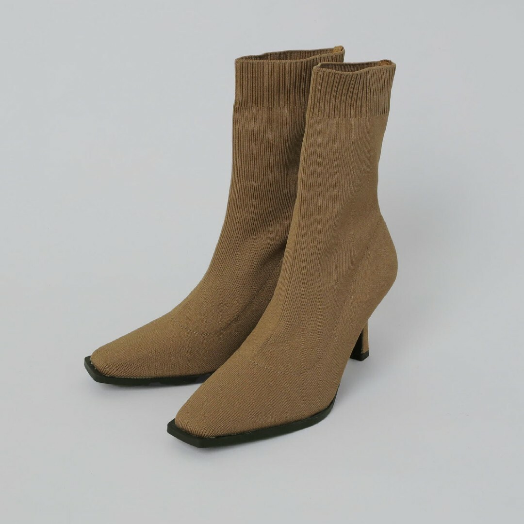 【新品未使用】シューズ ポインテッドトゥニットブーツ 色: camel レディースの靴/シューズ(ブーツ)の商品写真