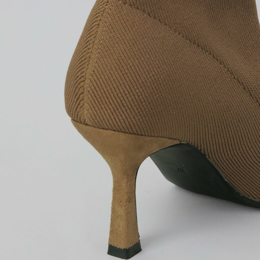 【新品未使用】シューズ ポインテッドトゥニットブーツ 色: camel レディースの靴/シューズ(ブーツ)の商品写真