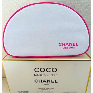 シャネル(CHANEL)のCHANEL シャネルポーチ　白(ポーチ)