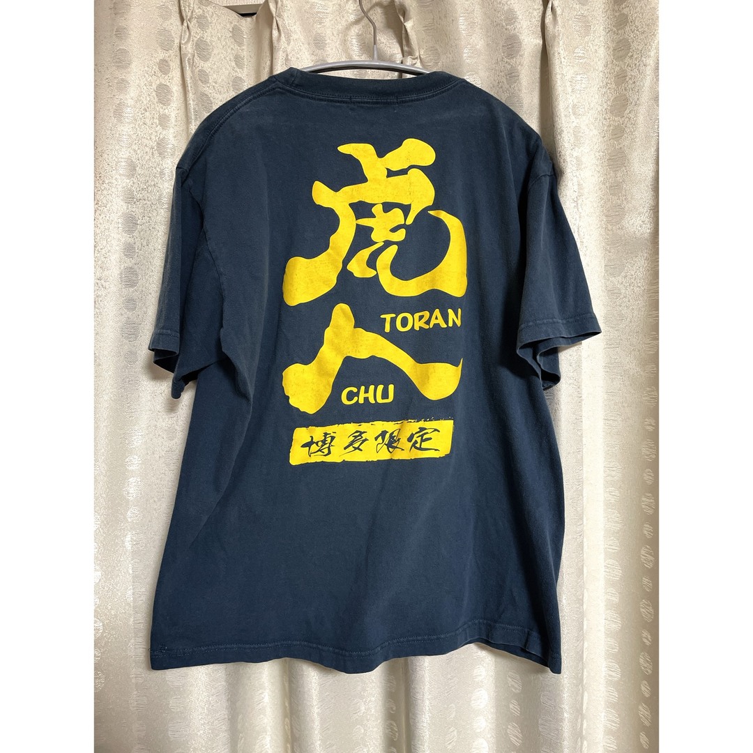 阪神タイガース(ハンシンタイガース)の【博多限定】阪神タイガース  Tシャツ  スポーツ/アウトドアの野球(応援グッズ)の商品写真