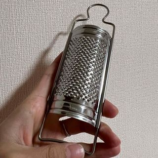 MON CHERE モンシェール スチールステンレス  チーズおろし器(調理道具/製菓道具)