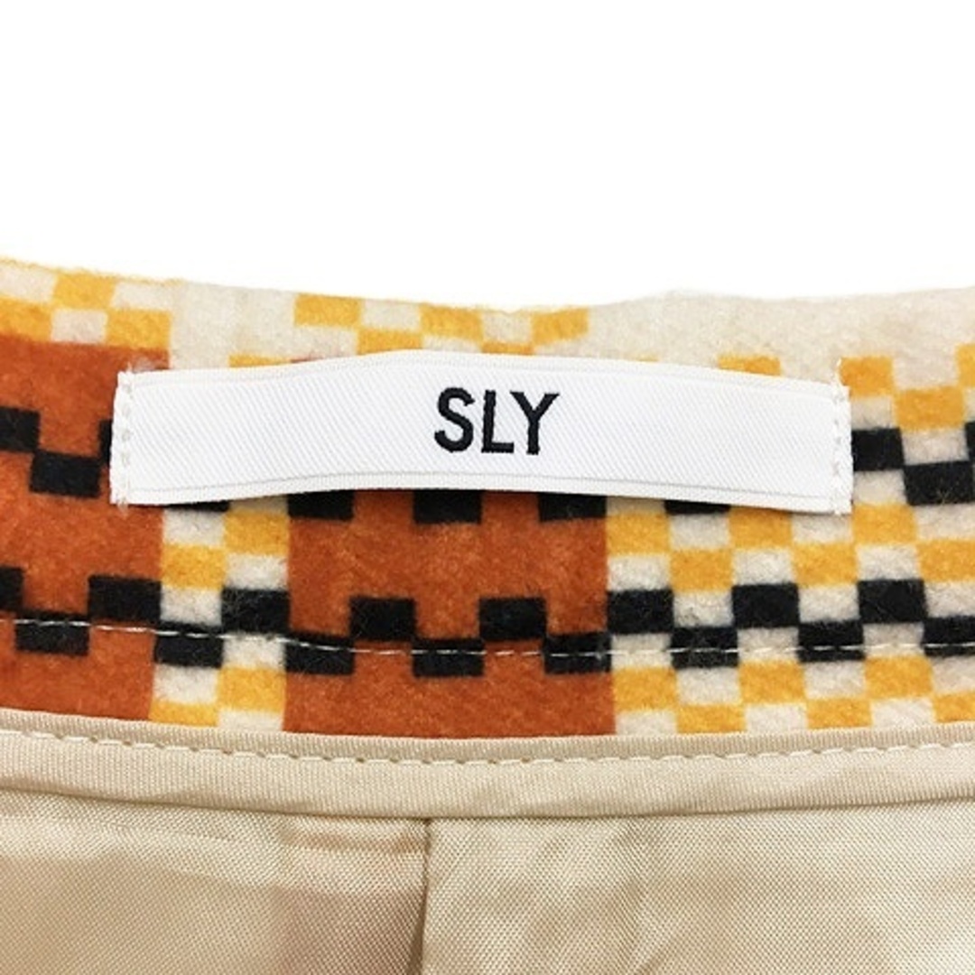 SLY(スライ)のスライ SLY パンツ ショート キュロット ラップ風 総柄 2 黄 茶 レディースのパンツ(ショートパンツ)の商品写真