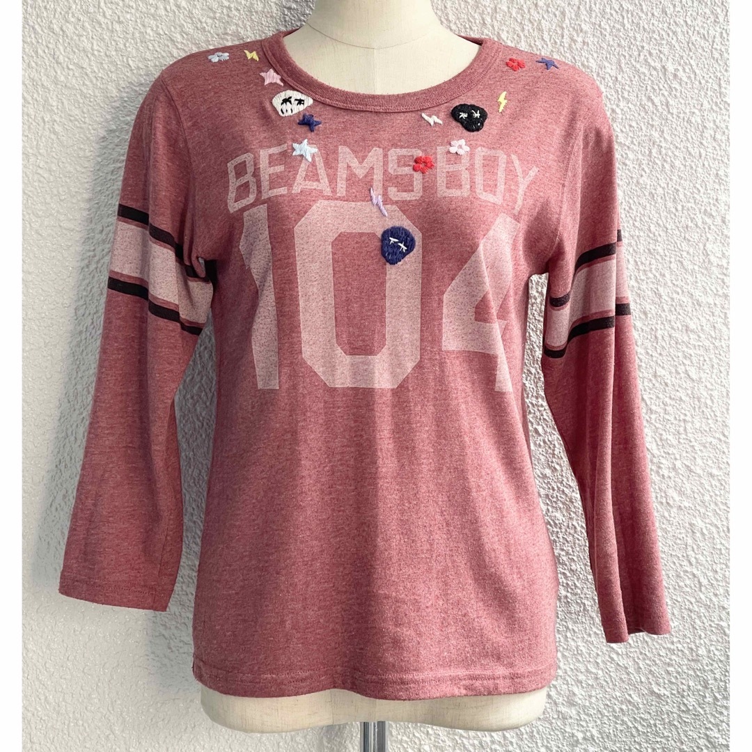 BEAMS BOY(ビームスボーイ)のビームスボーイ BEAMS BOY スカル刺繍のベースボールTシャツ　ピンク レディースのトップス(Tシャツ(長袖/七分))の商品写真