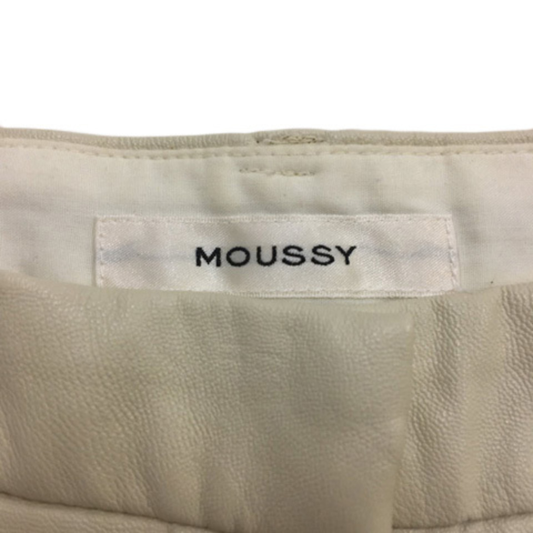 moussy(マウジー)のマウジー パンツ ワイド ロング タック フェイクレザー 0 白 ベージュ レディースのパンツ(その他)の商品写真