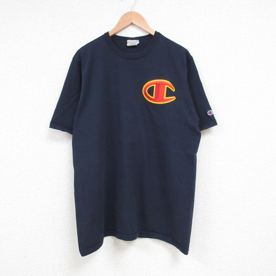 Champion(チャンピオン)のL★古着 チャンピオン Champion 半袖 ブランド Tシャツ メンズ ワンポイントロゴ コットン クルーネック 黒 ブラック 23jul18 中古 メンズのトップス(Tシャツ/カットソー(半袖/袖なし))の商品写真