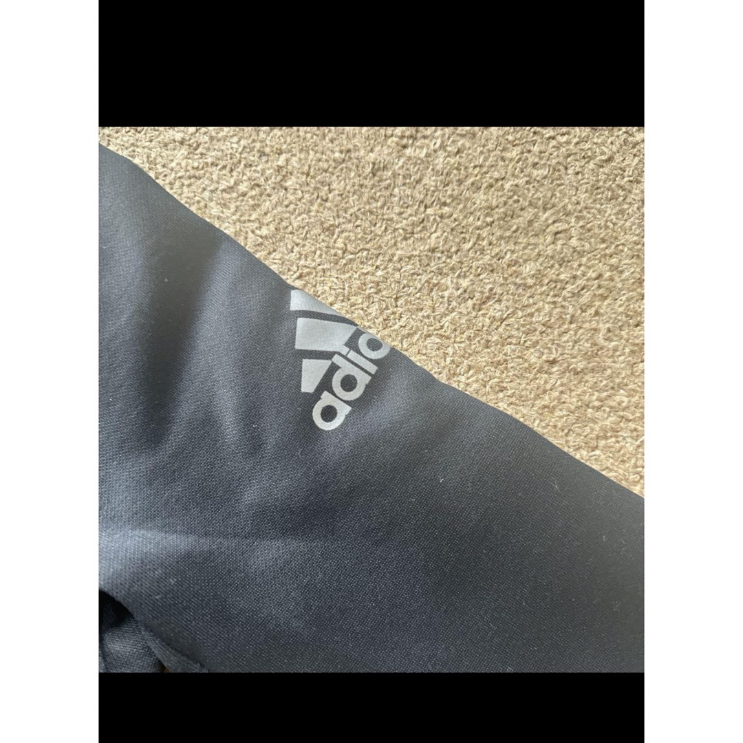 adidas(アディダス)のアディダスadidasフード付きパーカー　130cm キッズ/ベビー/マタニティのキッズ服男の子用(90cm~)(ジャケット/上着)の商品写真