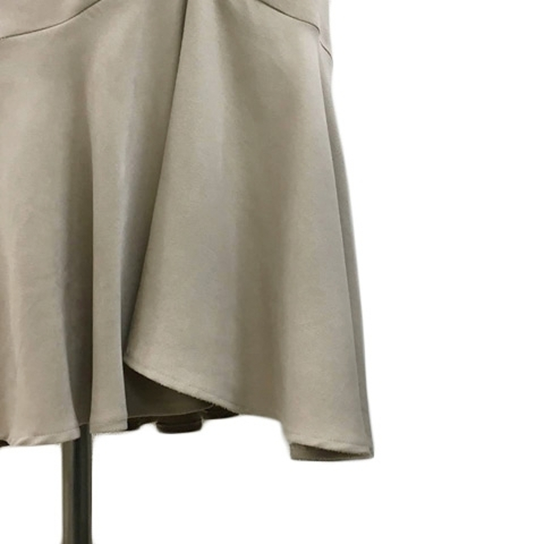 kumikyoku（組曲）(クミキョク)のクミキョク 組曲 スカート フレア 膝丈 リボン スエード調 1 ベージュ 茶 レディースのスカート(ひざ丈スカート)の商品写真