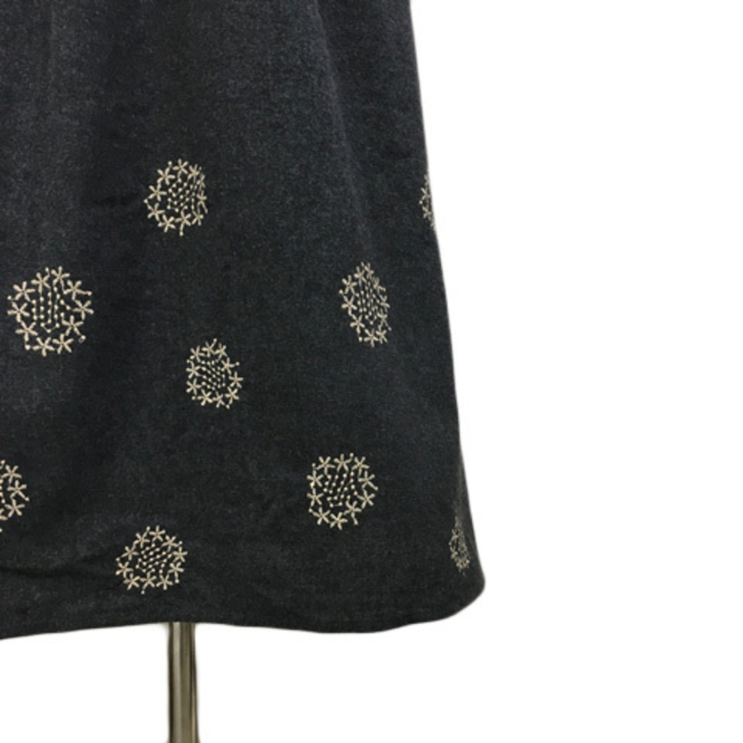 SM2(サマンサモスモス)のサマンサモスモス スカート フレア ロング ウエストゴム 刺繍 M グレー レディースのスカート(ロングスカート)の商品写真