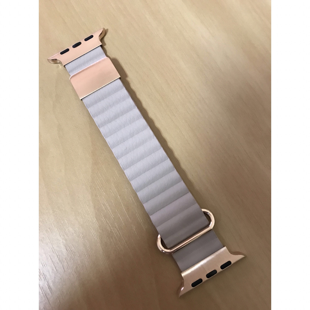 Apple Watch マグネットレザーバンド未使用 スマホ/家電/カメラのスマホアクセサリー(その他)の商品写真