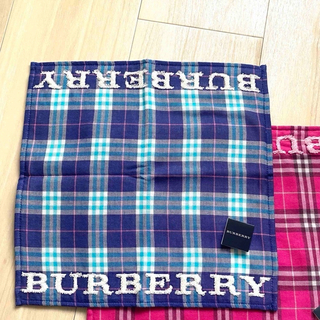 BURBERRY - 新品☆BURBERRY☆タオルハンカチ２枚セット