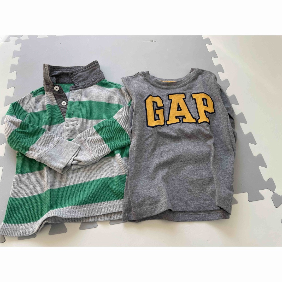 babyGAP(ベビーギャップ)のギャップ90センチ長袖シャツ キッズ/ベビー/マタニティのキッズ服男の子用(90cm~)(Tシャツ/カットソー)の商品写真