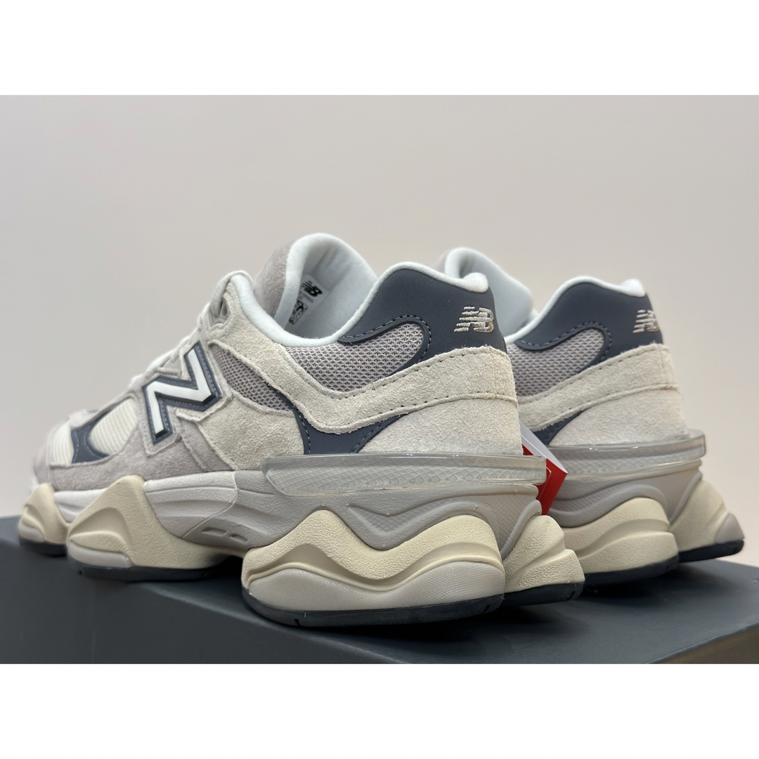 New Balance(ニューバランス)のNEWモデル！New Balance U9060EEB 24.5 ニューバランス レディースの靴/シューズ(スニーカー)の商品写真