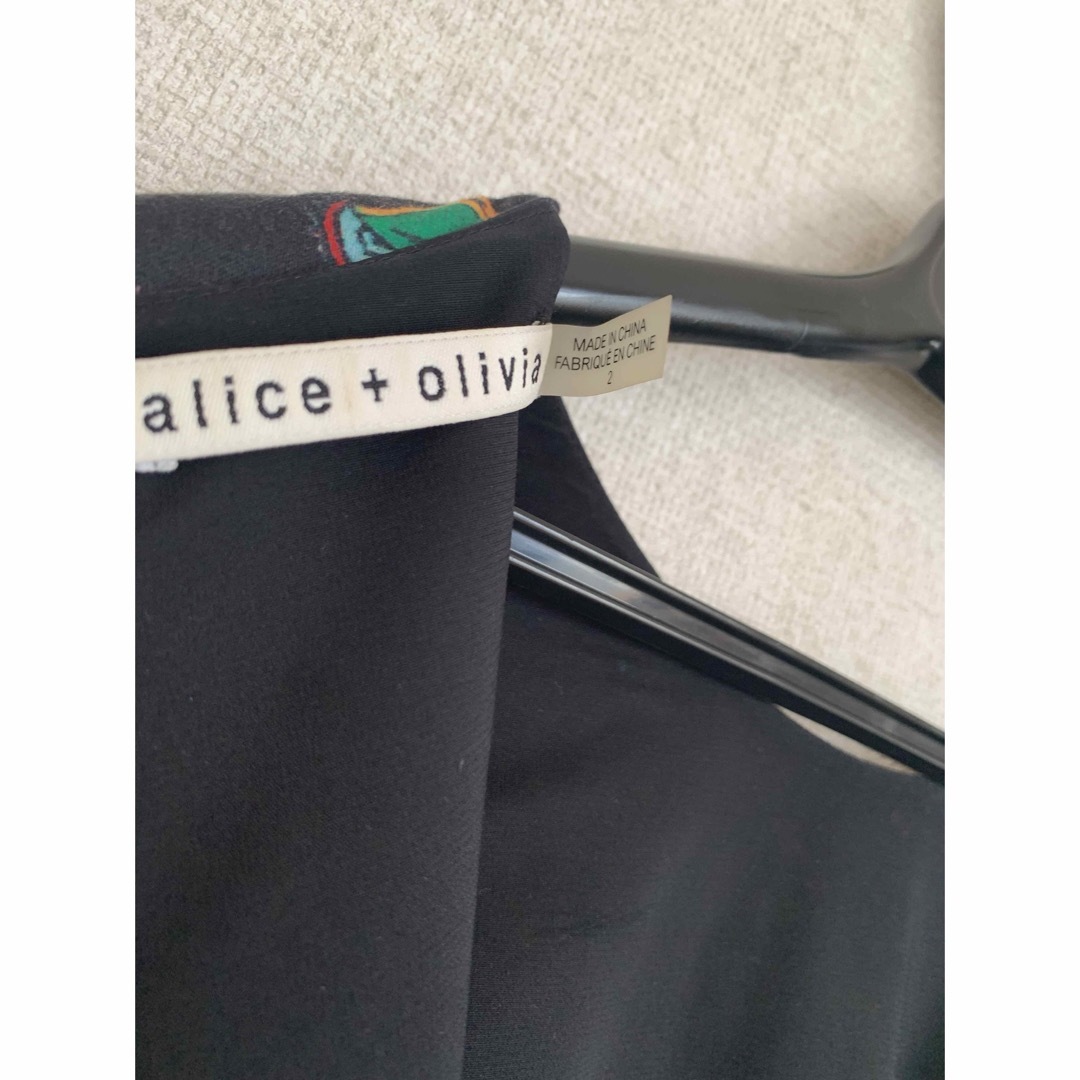 Alice+Olivia(アリスアンドオリビア)のAlice+Olivia ワンピース レディースのワンピース(ひざ丈ワンピース)の商品写真