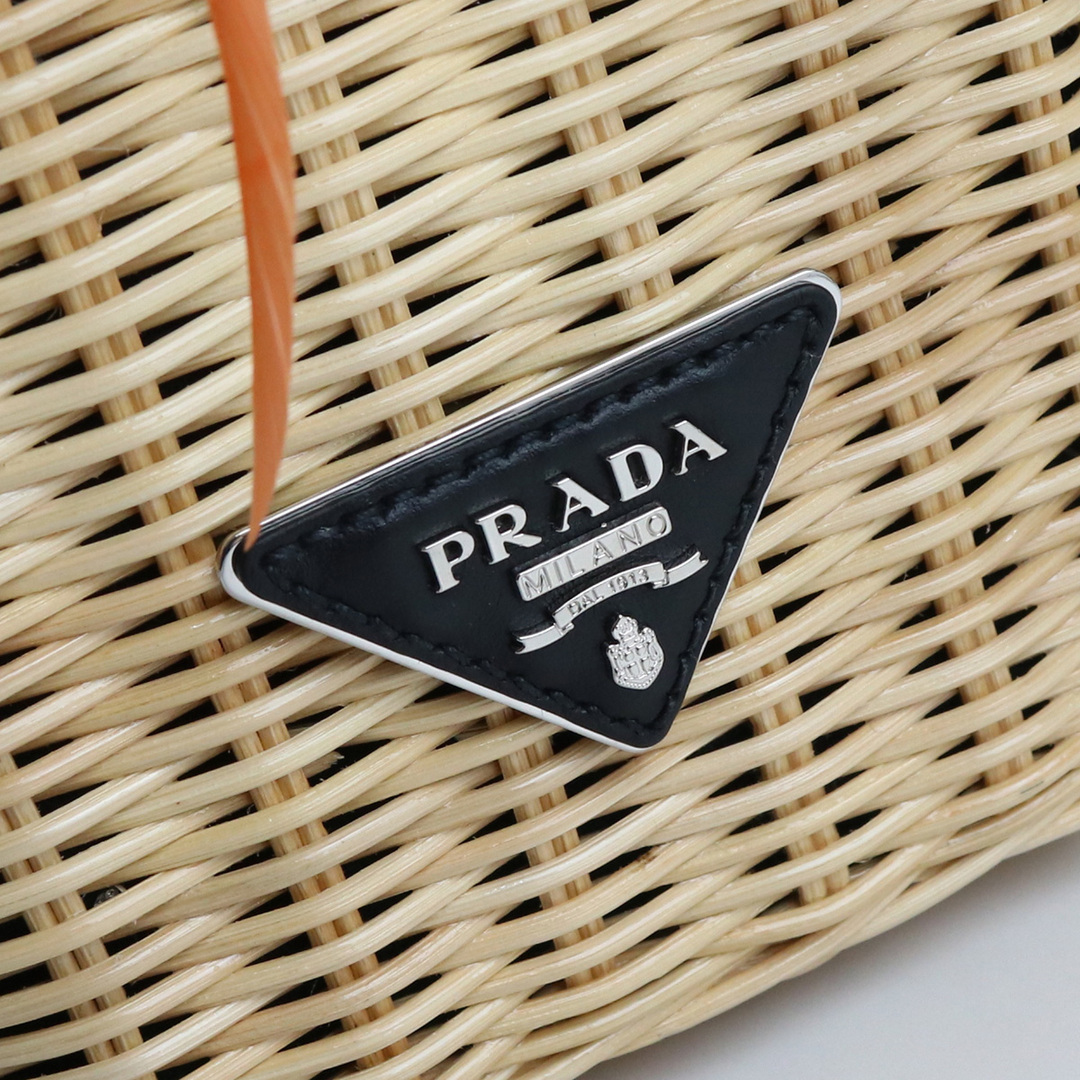 PRADA(プラダ)のプラダ ウィッカーカナパカゴバッグ 1BG835 2EQN F0TDS カゴバッグ レディースのバッグ(かごバッグ/ストローバッグ)の商品写真
