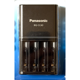 パナソニック(Panasonic)の【新品未使用】 Panasonic エネループ　充電器(その他)
