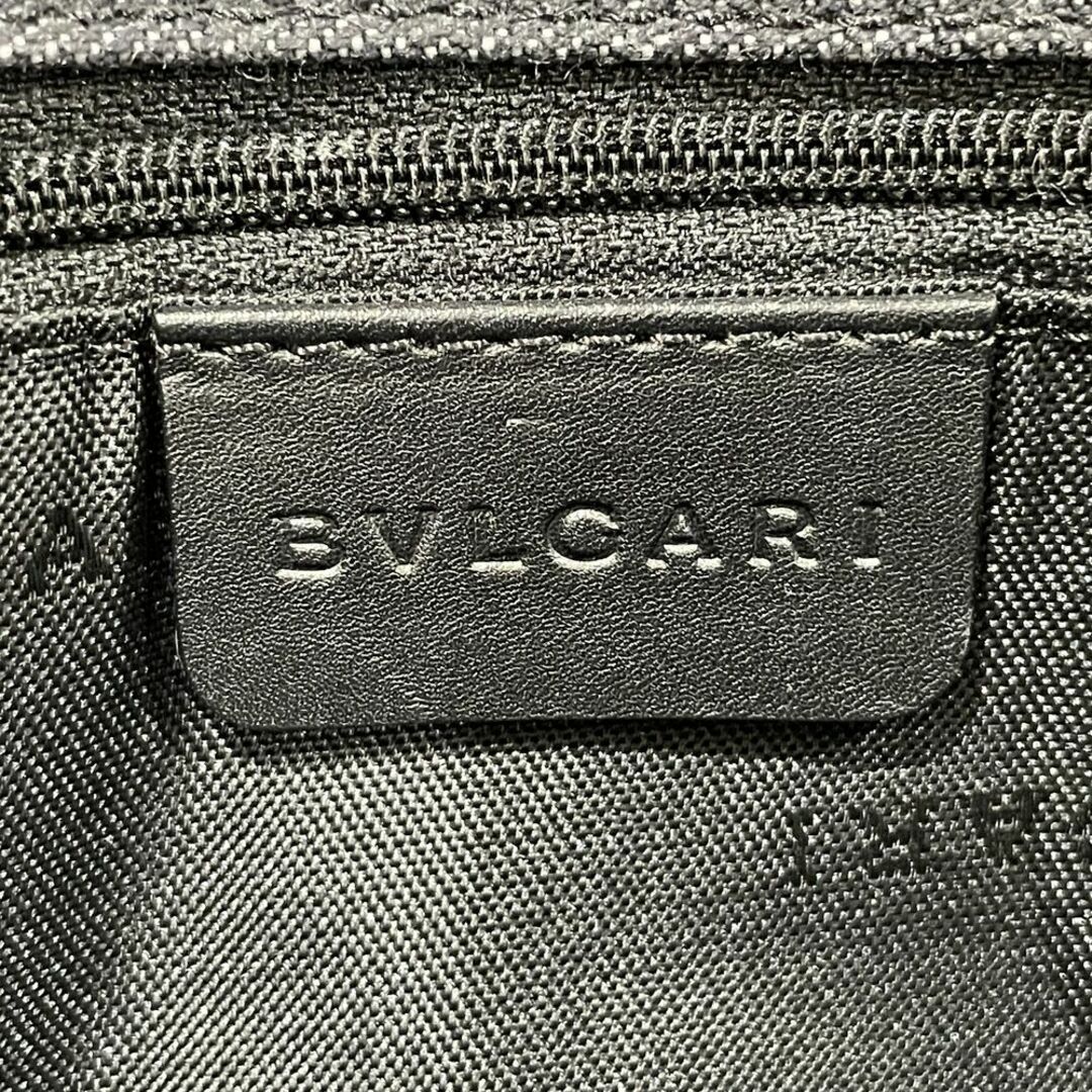 BVLGARI(ブルガリ)のBVLGARI ショルダーバッグ ロゴ プレート ロゴマニア デニム レザー レディースのバッグ(ショルダーバッグ)の商品写真