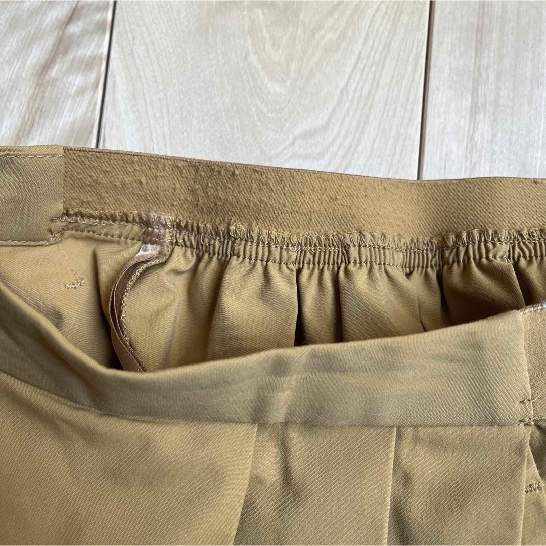 UNIQLO(ユニクロ)のUNIQLO ユニクロ　フレアスカート XS 　レディース　からし色　 レディースのスカート(ひざ丈スカート)の商品写真