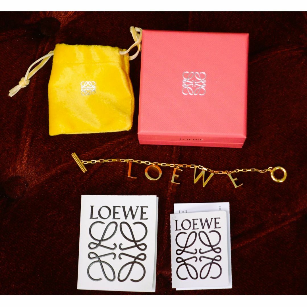 LOEWE(ロエベ)のLOEWE ロエベ ロゴブレスレット（新品・未使用） レディースのアクセサリー(ブレスレット/バングル)の商品写真