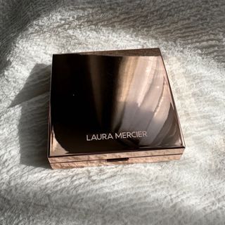 laura mercier - ローラメルシエ　ローズグロウイルミネーター