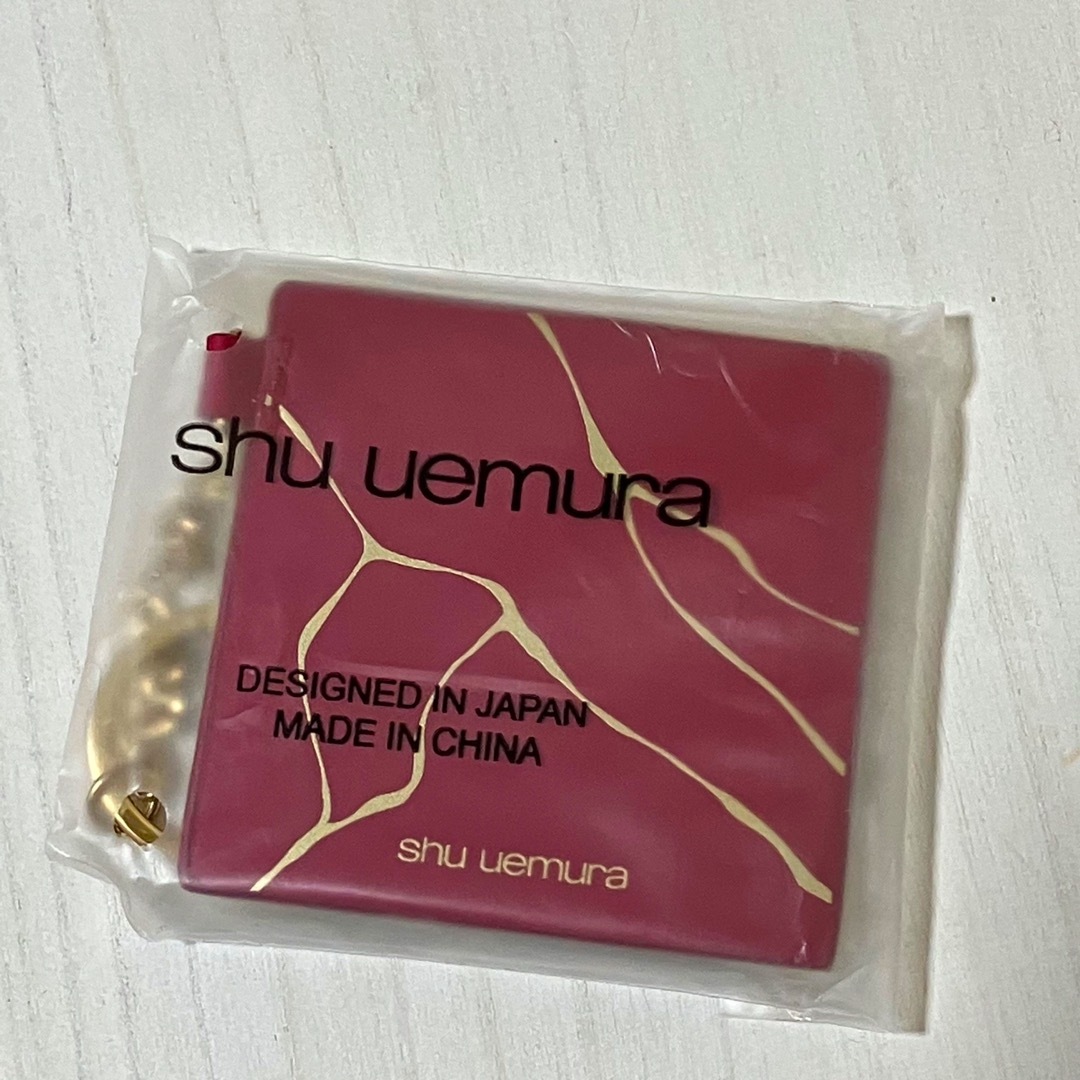 shu uemura(シュウウエムラ)の【ノベルティ】 シュウウエムラ　ラッシュラヴァレッドコレクション　ミラー レディースのファッション小物(ミラー)の商品写真