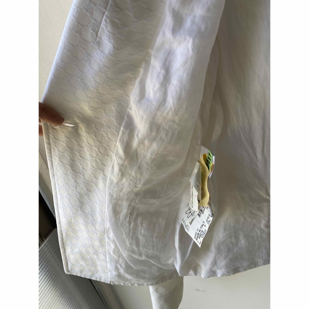 Giorgio Armani(ジョルジオアルマーニ)のジョルジオアルマーニ◎オフホワイトシングルジャケット36◎薄手 レディースのジャケット/アウター(テーラードジャケット)の商品写真