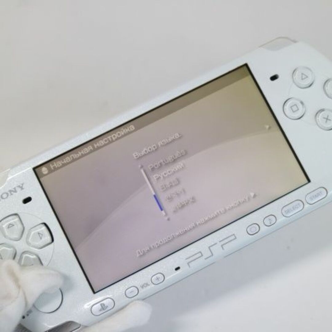 SONY(ソニー)の超美品 PSP-3000 パール・ホワイト  M444 エンタメ/ホビーのゲームソフト/ゲーム機本体(携帯用ゲーム機本体)の商品写真