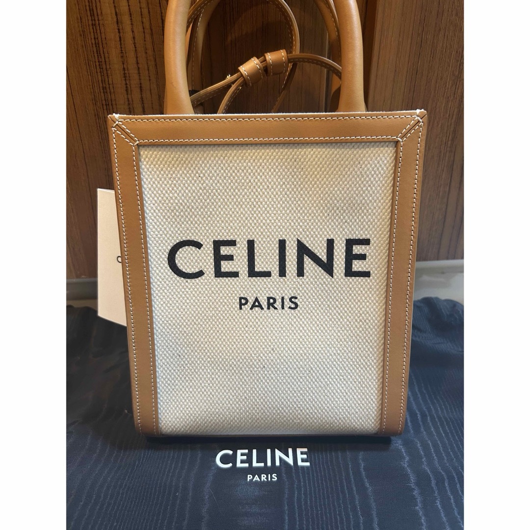 celine(セリーヌ)の未使用セリーヌ　バーティカル レディースのバッグ(ショルダーバッグ)の商品写真