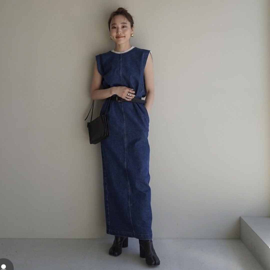 ETRE TOKYO(エトレトウキョウ)のYANUK×ETRE TOKYO I-Line Denim Dress 完売品 レディースのワンピース(ロングワンピース/マキシワンピース)の商品写真