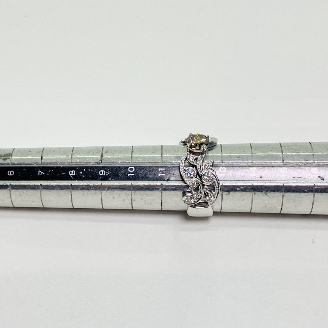 美品 750 ダイヤ付き コニャックダイヤモンド リング 0.635 0.48 レディースのアクセサリー(リング(指輪))の商品写真