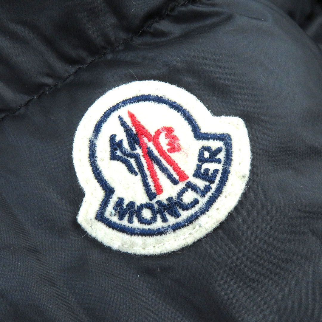 MONCLER(モンクレール)の良品△MONCLER モンクレール 2021年製 GOUSTAN ロゴパッチ・フード付き リバーシブル ダウンジャケット アイボリー カーキ 1 国内正規品 メンズ メンズのジャケット/アウター(ダウンジャケット)の商品写真