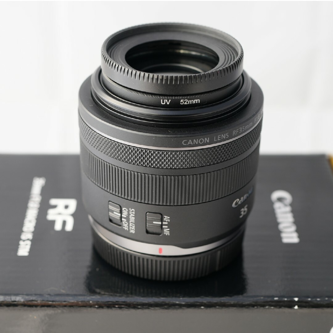 Canon(キヤノン)のCanon RF35F1.8 マクロ IS STM 元箱付 別売フード付 スマホ/家電/カメラのカメラ(その他)の商品写真