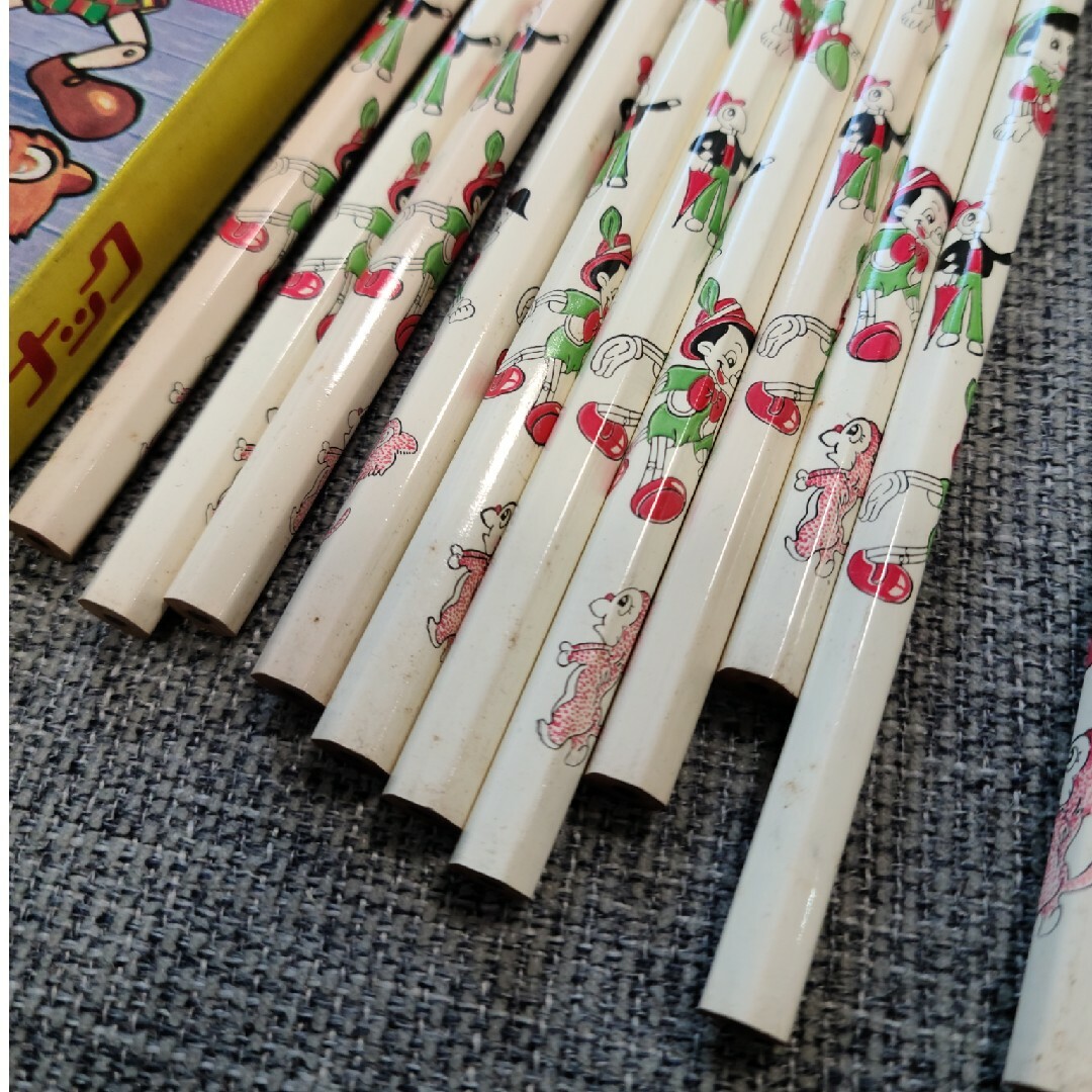 HB　鉛筆　12本　１ダース　昭和レトロ　NacDemi ペンシル　ピノキオ エンタメ/ホビーのアート用品(鉛筆)の商品写真