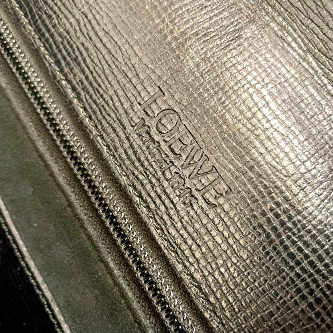 LOEWE(ロエベ)のLOEWE ロエベ アナグラムロゴレザークラッチバック セカンドバッグ 金金具黒 レディースのバッグ(クラッチバッグ)の商品写真