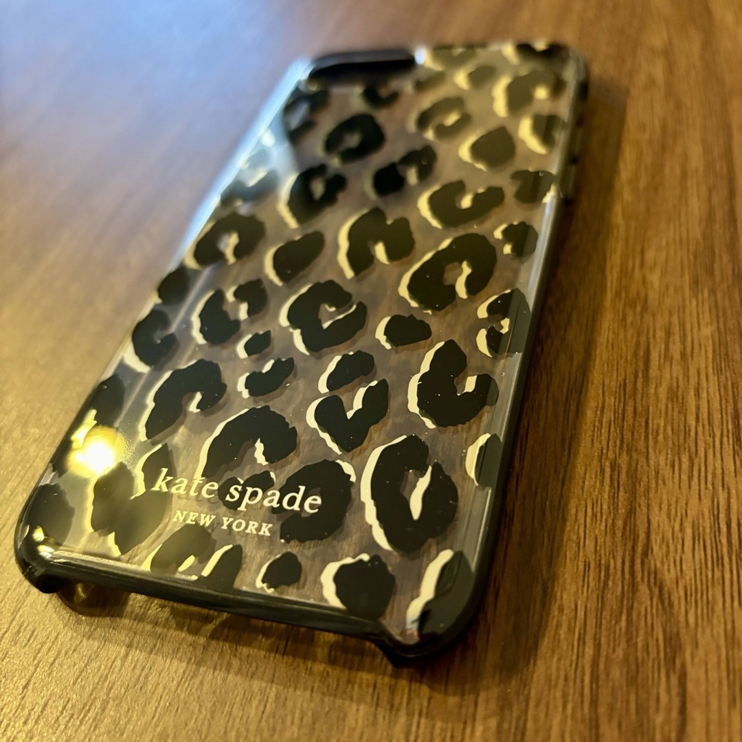 kate spade new york(ケイトスペードニューヨーク)のkatespade iPhone SE/ 8/ 7 ケース レオパード ヒョウ柄 スマホ/家電/カメラのスマホアクセサリー(iPhoneケース)の商品写真