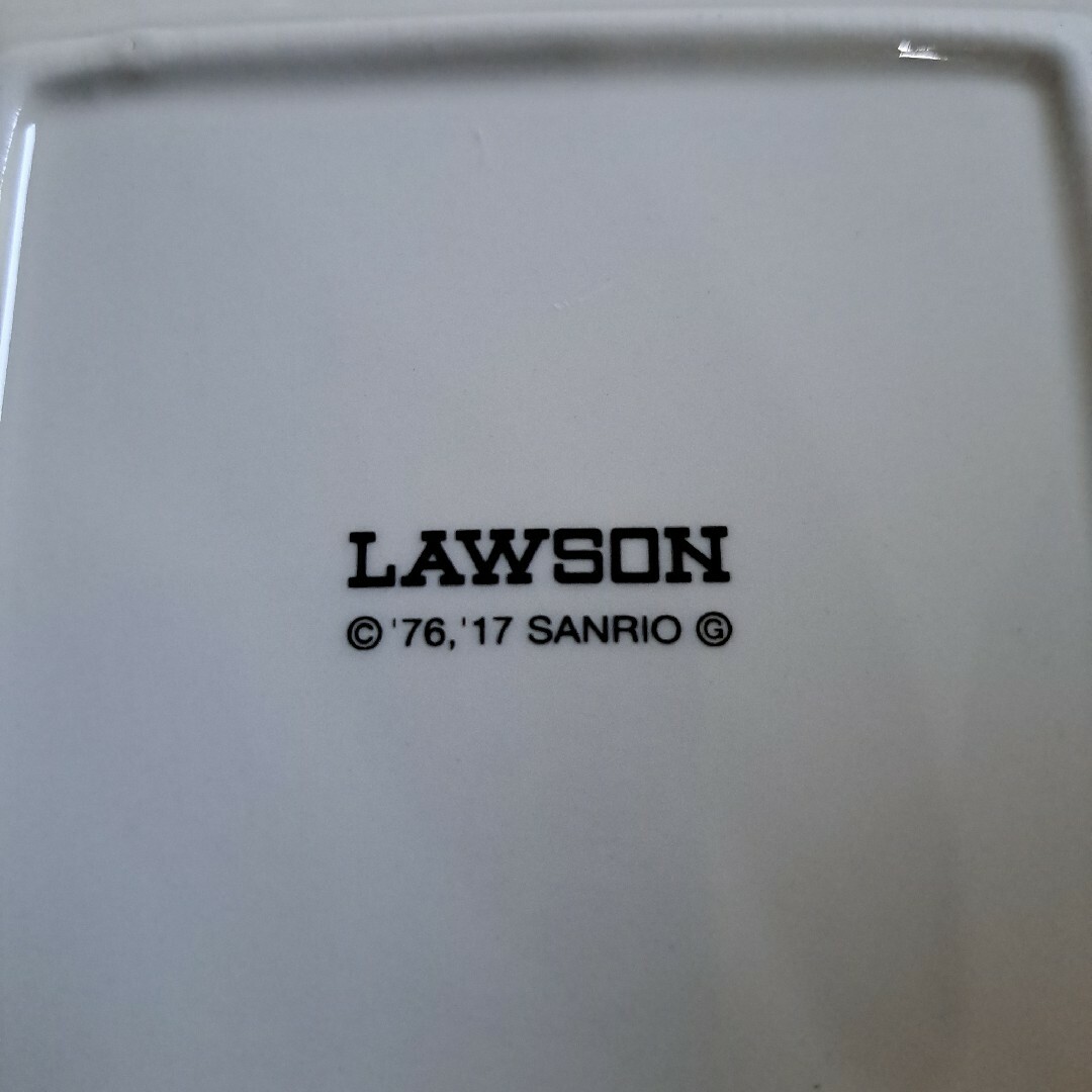 サンリオ(サンリオ)のLAWSON×SANRIOキャラクター皿4枚セット エンタメ/ホビーのコレクション(ノベルティグッズ)の商品写真