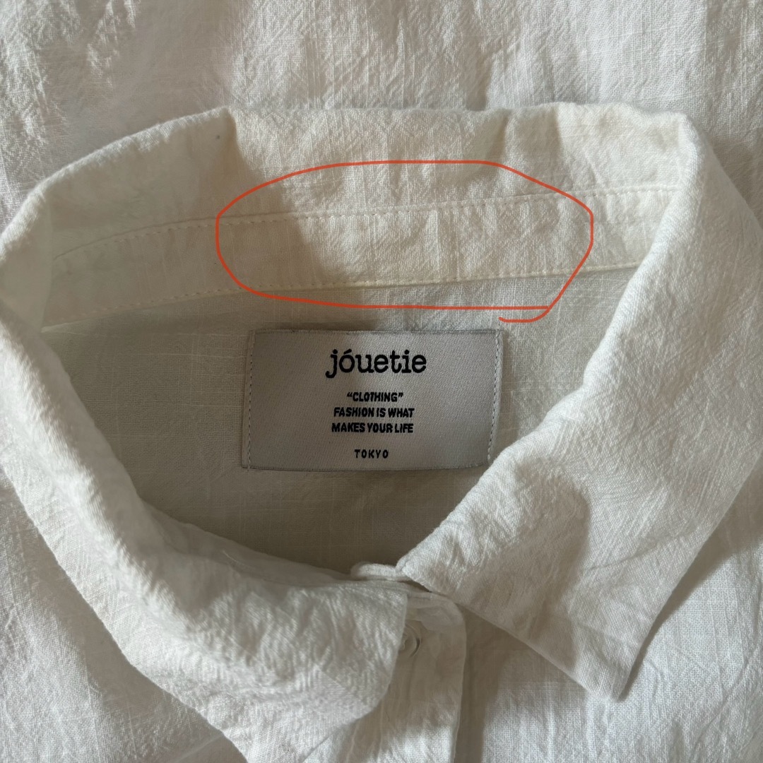 jouetie(ジュエティ)の【M】ジャガード 肩フリル チュニック シャツ ワンピース 光沢 ホワイト レディースのトップス(チュニック)の商品写真