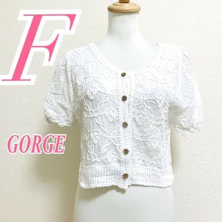 ゴージ(GORGE)のゴージ　半袖ブラウス　F　ホワイト　総柄　きれいめ　綿　ポリ(シャツ/ブラウス(半袖/袖なし))