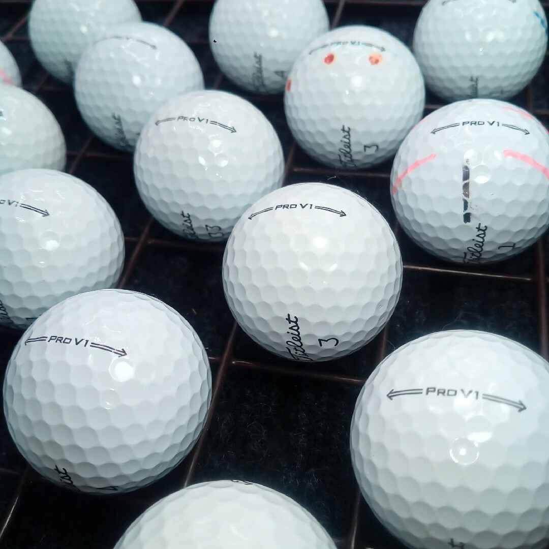 Titleist(タイトリスト)のタイトリスト PROV1 (18球S~AB) ロストボール スポーツ/アウトドアのゴルフ(その他)の商品写真