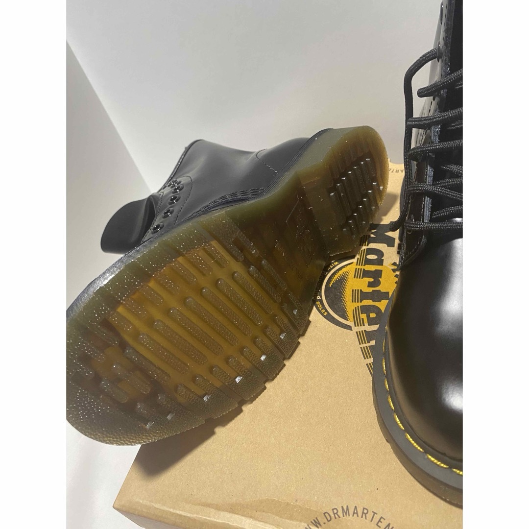 Dr.Martens(ドクターマーチン)のドクターマーチン 8ホール 24cm 新品未使用 レディースの靴/シューズ(ブーツ)の商品写真