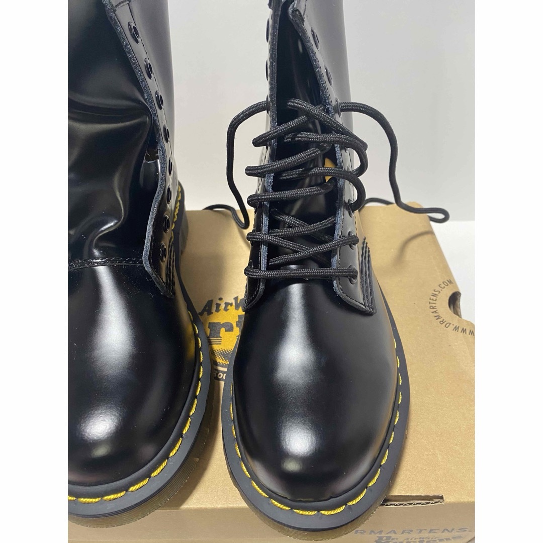 Dr.Martens(ドクターマーチン)のドクターマーチン 8ホール 24cm 新品未使用 レディースの靴/シューズ(ブーツ)の商品写真