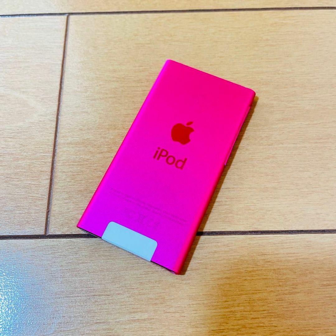 Apple(アップル)の【新品同様品】iPod nano 第7世代 ピンク スマホ/家電/カメラのオーディオ機器(ポータブルプレーヤー)の商品写真